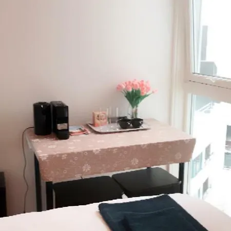 Budget Tjuvholmen Homestay *
